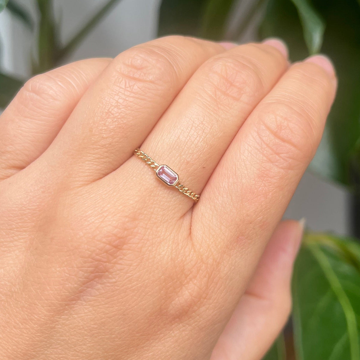 14K Figaro Chain Ring with a Pink Sapphire (Size 10)