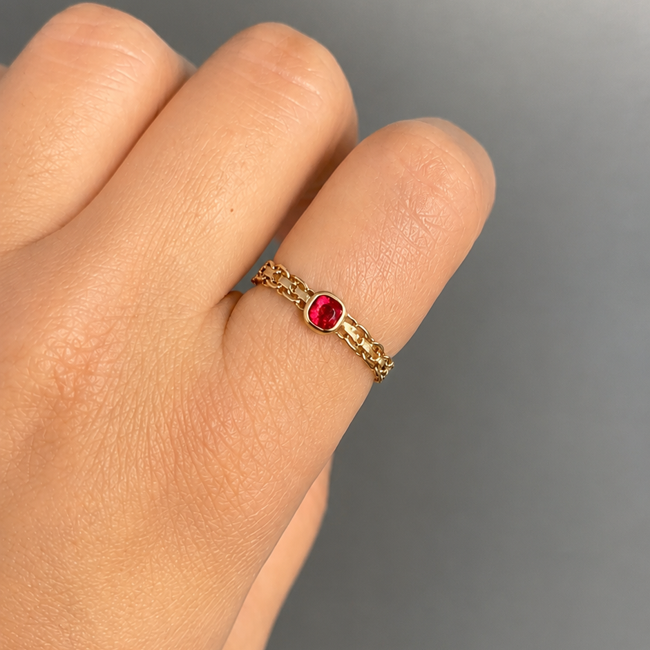 Rare Jedi Spinel 18K Gold Chain Ring