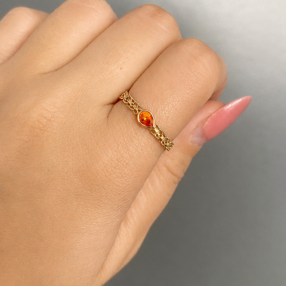 Namibian Mandarin Garnet 18K Chain Ring