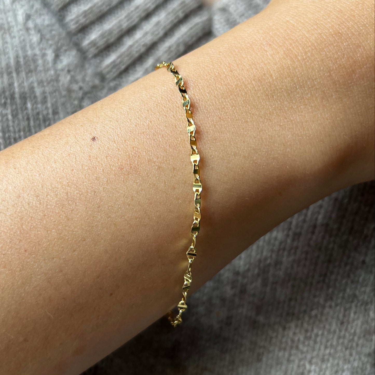 14K Yellow Gold Tinsel Bracelet